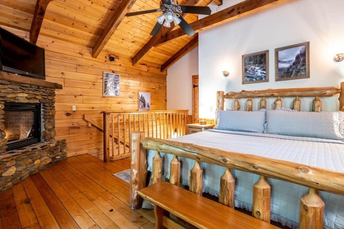 Villa Quaint & Secluded Near Dollywood With Bbq&Hot Tub Pigeon Forge Esterno foto